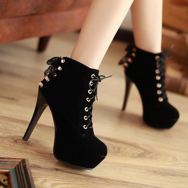 high heel round toe boots